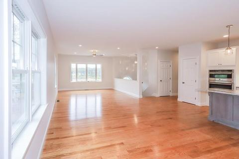 20 Causeway St, Gloucester, MA 01930 photo 5