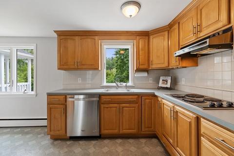9 Argyle Ave, Avon, MA 02322 photo 6