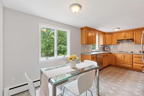 9 Argyle Ave, Avon, MA 02322 photo 8