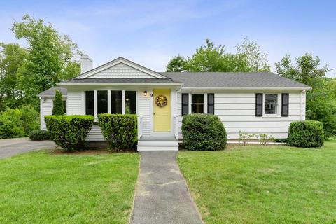 9 Argyle Ave, Avon, MA 02322 photo 1