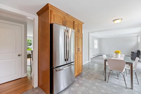 9 Argyle Ave, Avon, MA 02322 photo 7