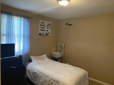 204 Lamont St, Springfield, MA 01119 photo 10