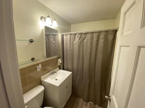 204 Lamont St, Springfield, MA 01119 photo 9