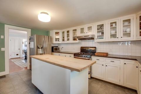 6 Forest Ave, Natick, MA 01760 photo 13