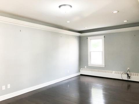 108 Wilber St, Springfield, MA 01104 photo 3