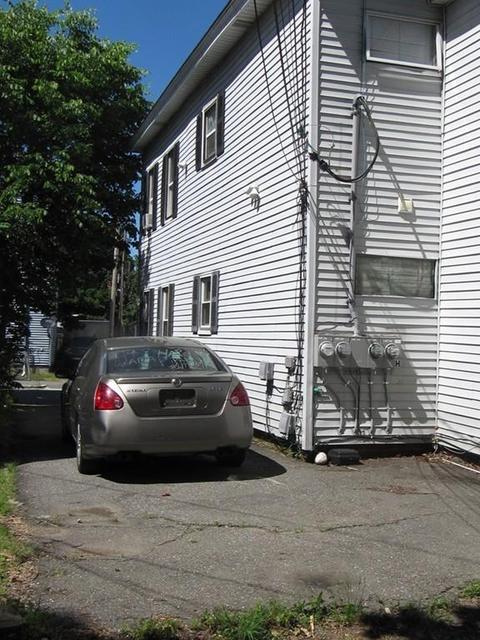 61 Townsend St, Worcester, MA 01609 photo 9