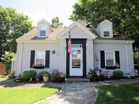 737 High St, Fall River, MA 02720 photo 1