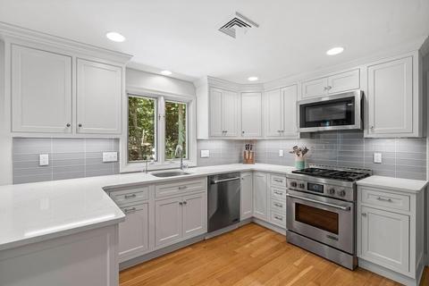 29 Yorkshire Rd, Dover, MA 02030 photo 8
