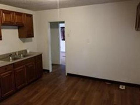 45 Brickett St, Springfield, MA 01119 photo 6