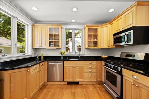 338 Nehoiden St, Needham, MA 02492 photo 5