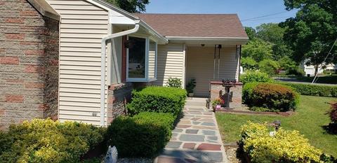66 Pine Hill Rd, Springfield, MA 01118 photo 2