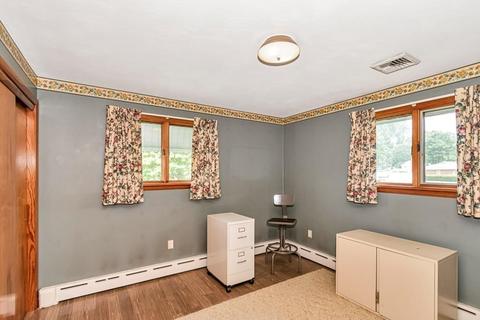 77 Fedak Dr, Chicopee, MA 01013 photo 23