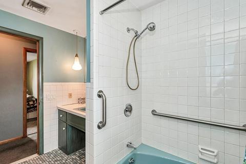 77 Fedak Dr, Chicopee, MA 01013 photo 19