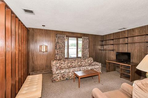 77 Fedak Dr, Chicopee, MA 01013 photo 15