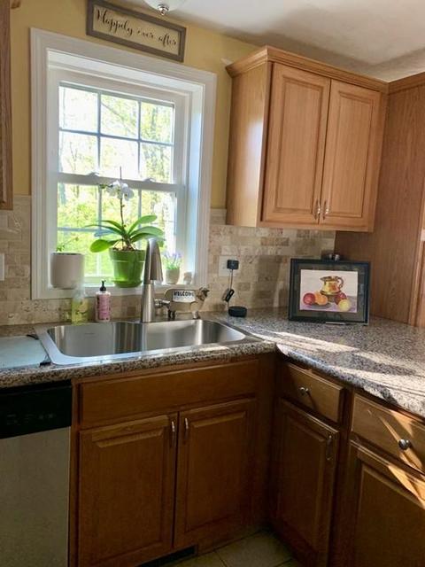 7 Honeysuckle Rd, Worcester, MA 01607 photo 4