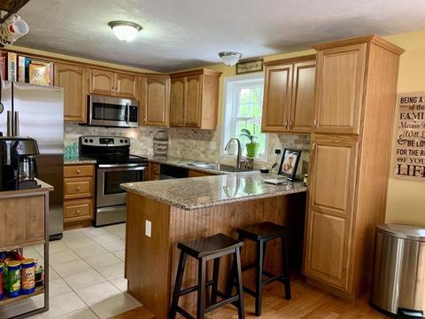 7 Honeysuckle Rd, Worcester, MA 01607 photo 2