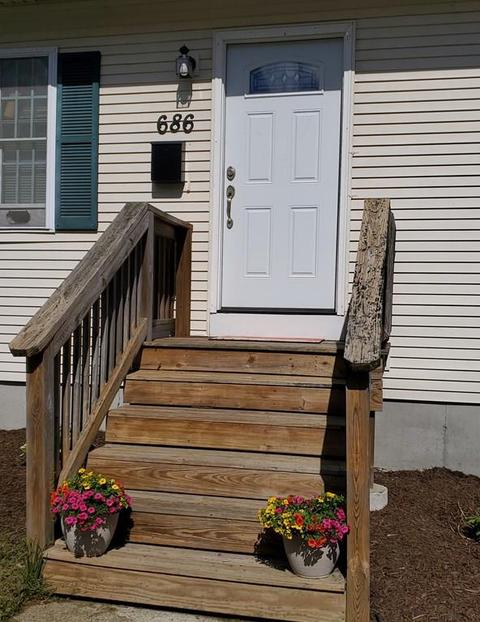 686 Quarry St, Fall River, MA 02723 photo 3