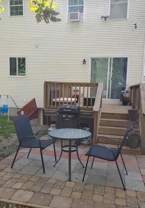 686 Quarry St, Fall River, MA 02723 photo 5