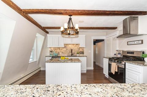 33 Bartlett St #3, Beverly, MA 01915 photo 10