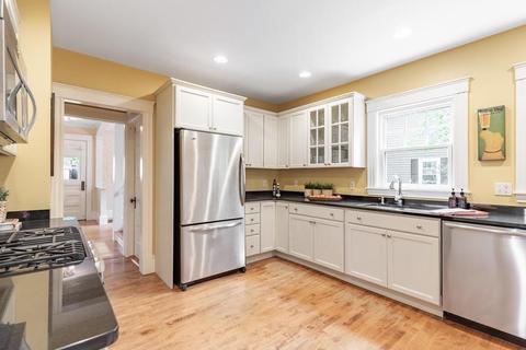 17 Dudley St, Reading, MA 01867 photo 15