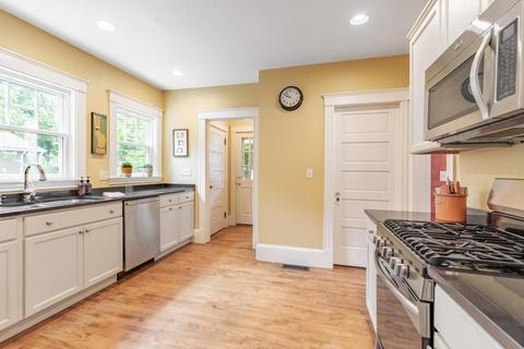 17 Dudley St, Reading, MA 01867 photo 13