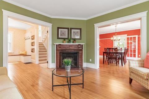 17 Dudley St, Reading, MA 01867 photo 8