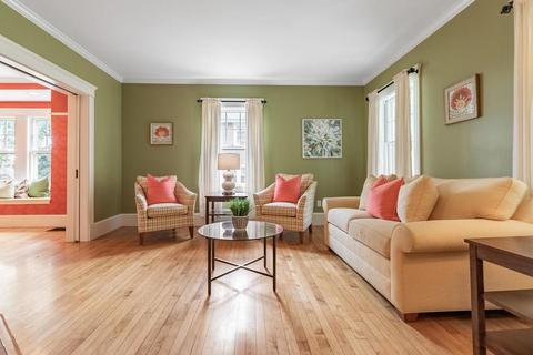 17 Dudley St, Reading, MA 01867 photo 6