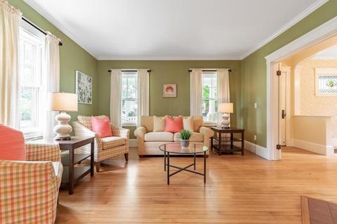 17 Dudley St, Reading, MA 01867 photo 9