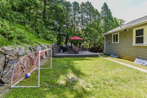 146 Vincent Rd, Dedham, MA 02026 photo 28