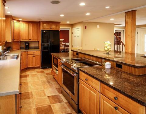 112 Upton Rd, Westborough, MA 01581 photo 4