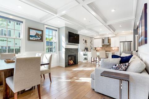 132 Perkins St #1, Somerville, MA 02145 photo 2
