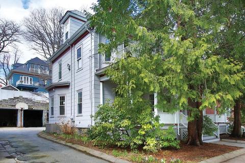 30 Beals St, Brookline, MA 02446 photo 3