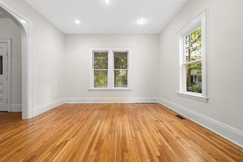 30 Beals St, Brookline, MA 02446 photo 10