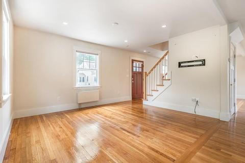 22 Abbott Rd, Gloucester, MA 01930 photo 9