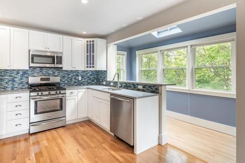 22 Abbott Rd, Gloucester, MA 01930 photo 4