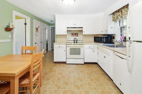 10 Hillside Ter, Hingham, MA 02043 photo 9