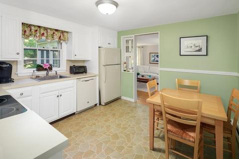 10 Hillside Ter, Hingham, MA 02043 photo 8