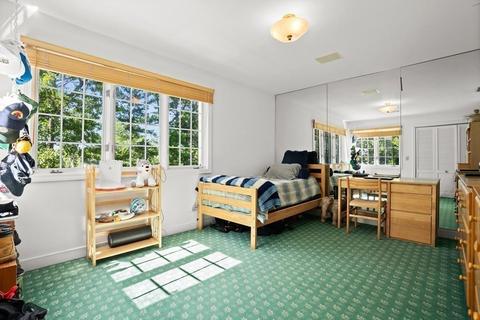 55 Aldridge Rd, Needham, MA 02492 photo 12