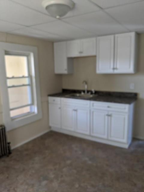 25 Andrew St, Springfield, MA 01109 photo 2