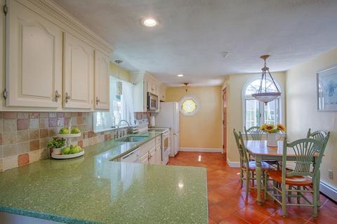 16 Laurel St, Danvers, MA 01923 photo 11