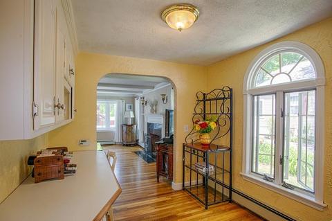16 Laurel St, Danvers, MA 01923 photo 10
