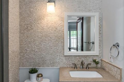 46 Ackers Ave #2, Brookline, MA 02445 photo 7