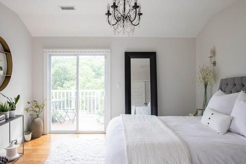 46 Ackers Ave #2, Brookline, MA 02445 photo 12