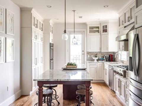 46 Ackers Ave #2, Brookline, MA 02445 photo 2