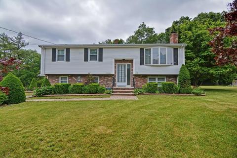 73 Eleanor Rd, Raynham, MA 02767 photo 1