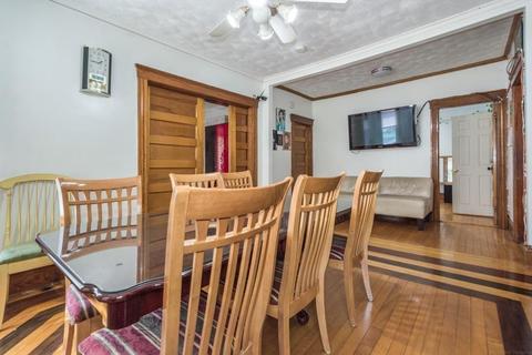 63 Greenwood St, Worcester, MA 01607 photo 5