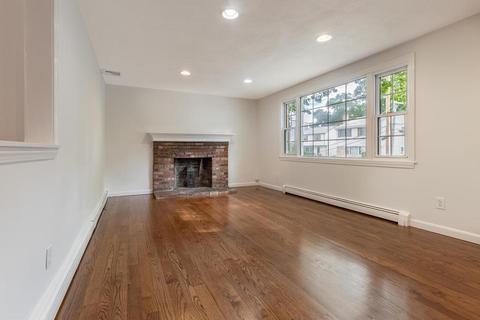 48 Parkview Rd, Reading, MA 01867 photo 3
