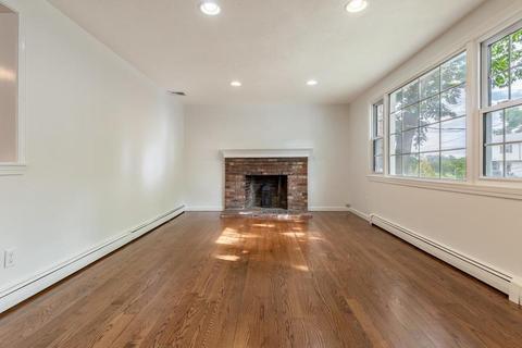 48 Parkview Rd, Reading, MA 01867 photo 6