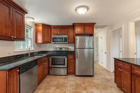 48 Parkview Rd, Reading, MA 01867 photo 7