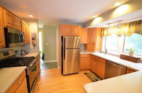 416 Maple St, Franklin, MA 02038 photo 4